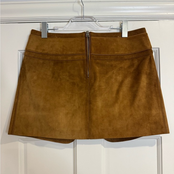 Tom Ford Camel Suede Mini Skort with Gold Double Buckle - Picture 12 of 16